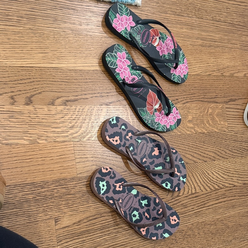2 Pairs of Women’s Havaianas Sandals. Size 9 Floral and Leopard Print Flip Flops